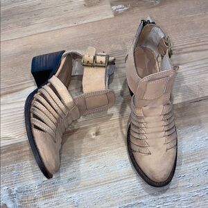 Freebird Ankle Boots size 6